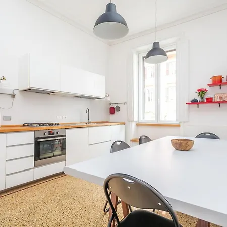 Daire Flaminio Historic Charm And Modern Flair
